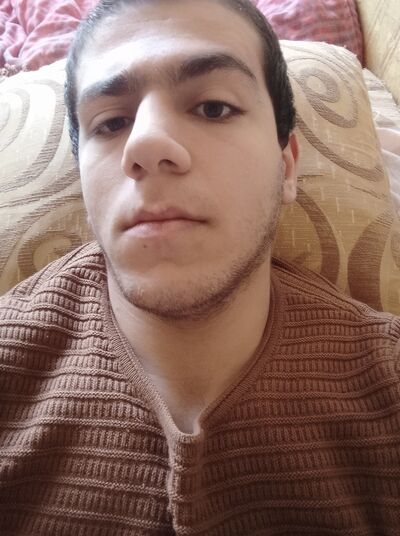  ,   Armen, 21 ,   ,   
