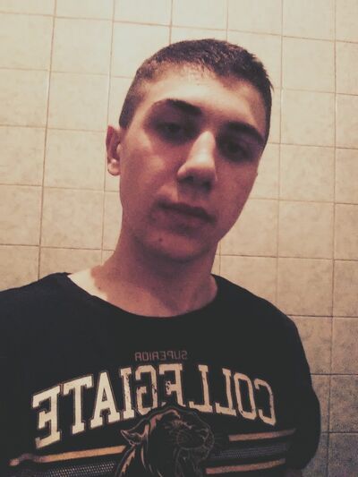  ,   Vlaaad, 28 ,  