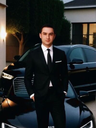  ,   Sergei, 38 ,   c 