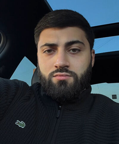  Burbank,   Hovo, 28 ,   ,   