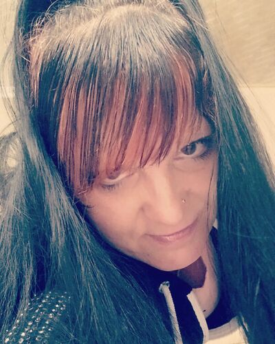  ,   Lana, 40 ,   ,   , c , 