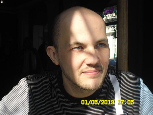  ,   VIK STUMER, 47 ,  