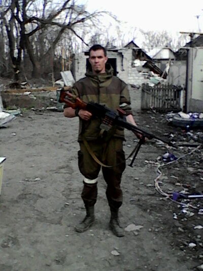  ,   Alex, 32 ,   