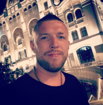  ,   Denis, 38 ,   ,   