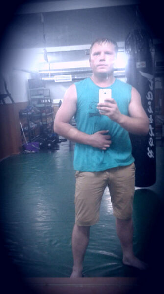  ,   Victor, 32 ,   ,   , c 