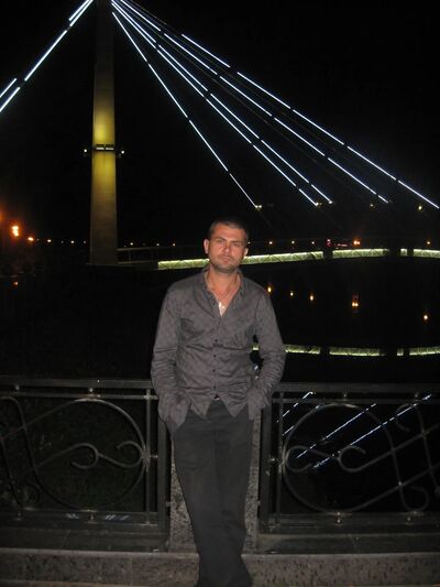  ,   Artyom, 44 ,   ,   