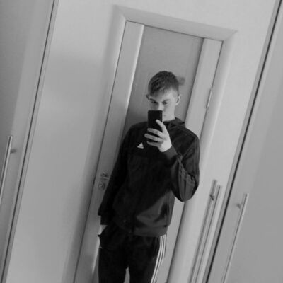 ,   Nikita, 22 ,   ,   