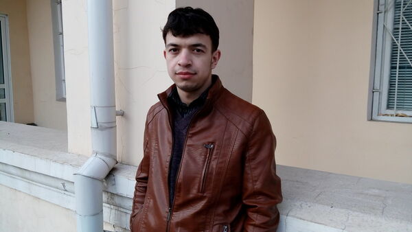  ,   Victor, 32 ,   ,   , c , 