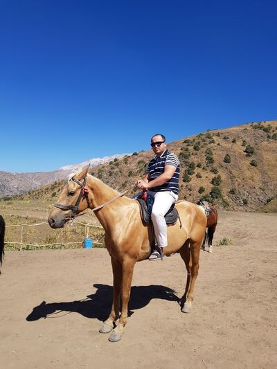  ,   Azamat, 38 ,   ,   , c 