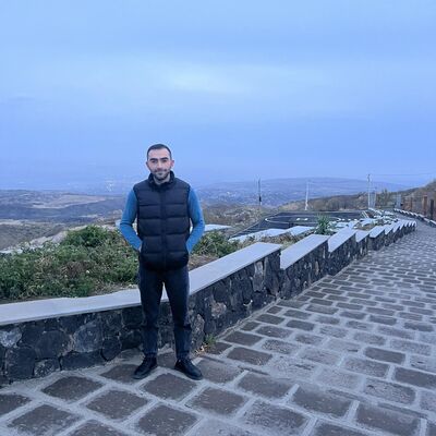  ,   Varujan, 26 ,   ,   