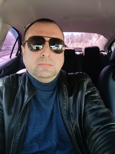  ,   Pavel, 44 ,   ,   