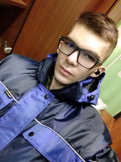  ,   Vlad, 28 ,   