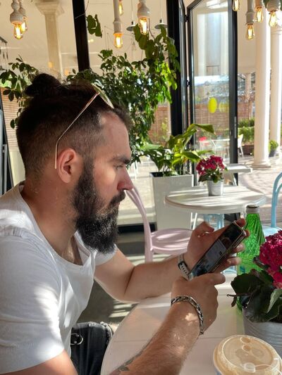  --,   Alex, 31 ,     , c 