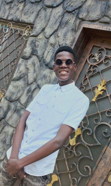  ,   Ali, 21 ,   ,   