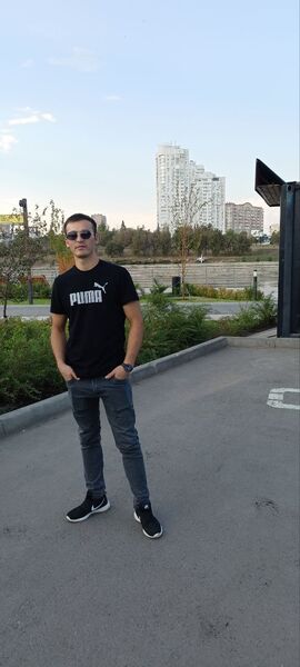  ,   Bek, 28 ,   ,   