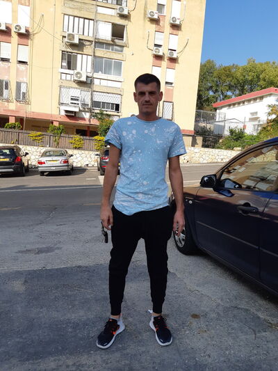   ,   Anatolii, 42 ,   ,   , c 