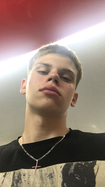  ,   Vladislav, 20 ,   ,   