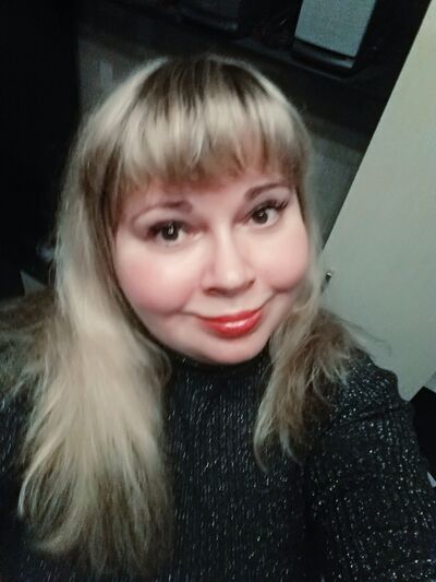  -,   Marina, 42 ,   ,   