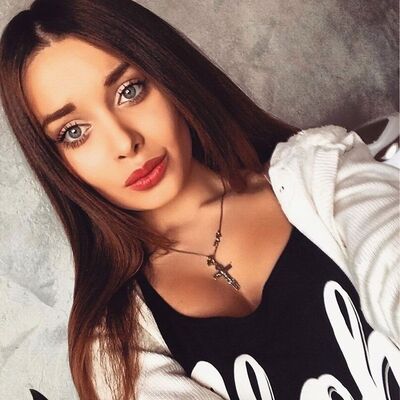  ,   Lili, 33 ,   ,   , c , 
