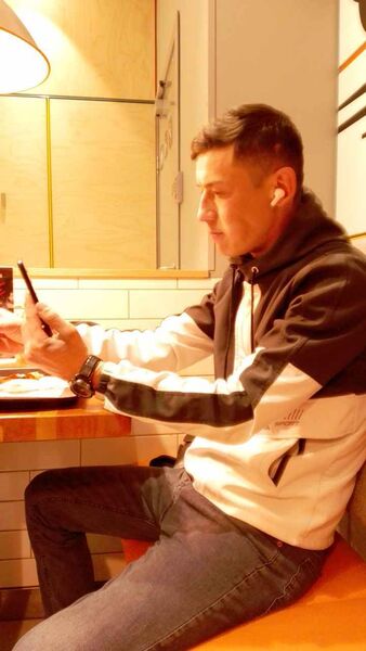  ,   Leanardo, 30 ,   ,   