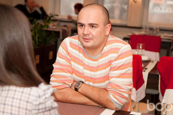  ,   Maxim, 42 ,   