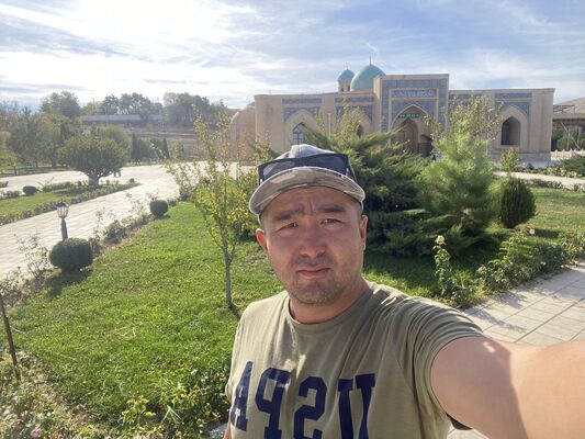  ,   Albert, 34 ,   ,   