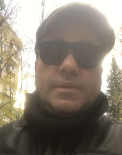  ,   Nikolas, 44 ,   ,   
