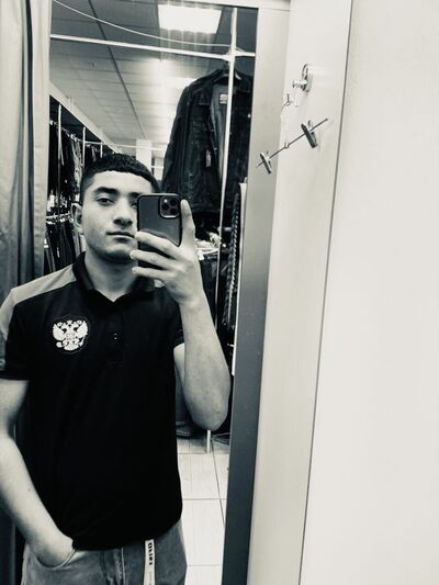  ,   Rovshan, 20 ,   ,   