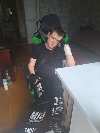  ,   Ilya, 24 ,   ,   