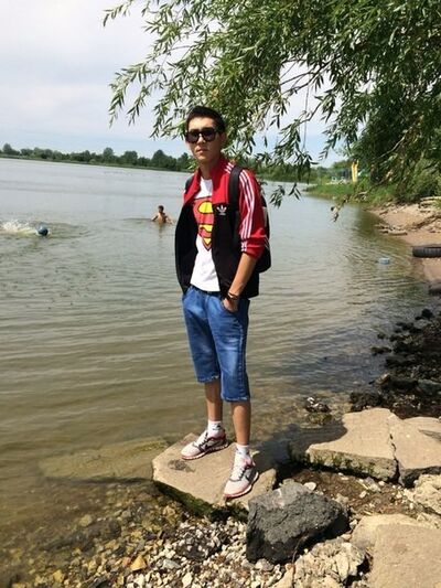  ,   Baur, 32 ,   
