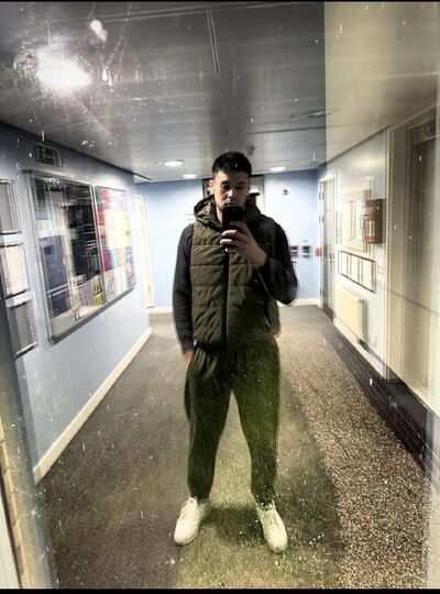  Saint Albans,   Sardor, 25 ,   ,   