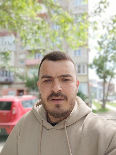  ,   Ruslan, 35 ,   ,   , c , 