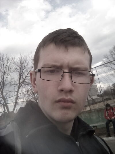  ,   Maksim, 25 ,   