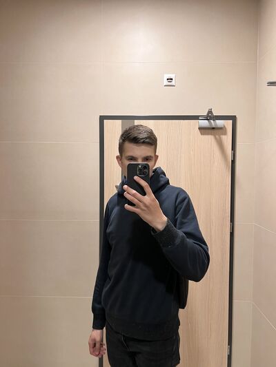  ,   Eugeni, 27 ,   ,   
