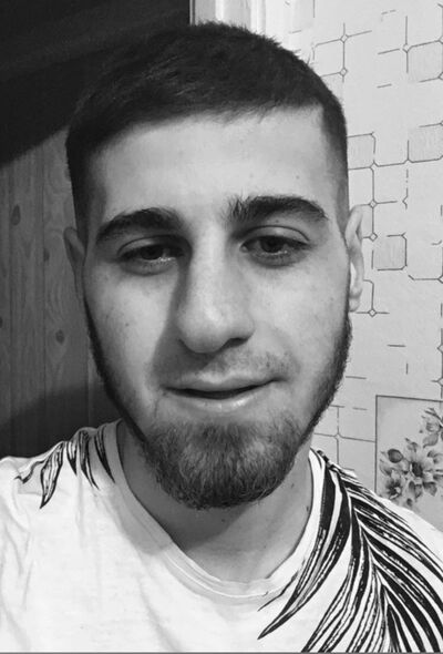  ,   Rafael, 25 ,   ,   
