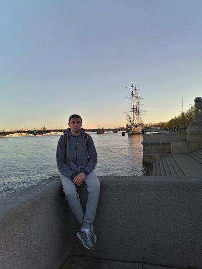  ,   Aleksander, 44 ,   ,   , c 