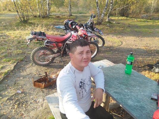  ,   Yury, 43 ,   ,   , c , 