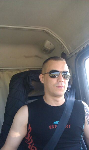  ,   Baha, 42 ,   ,   