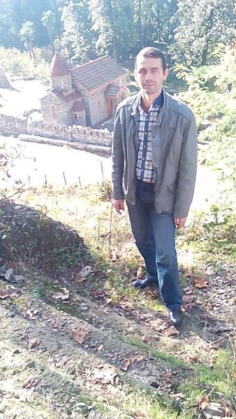  ,   Macho, 51 ,  