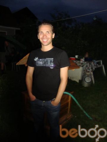  ,   Artem, 42 ,   
