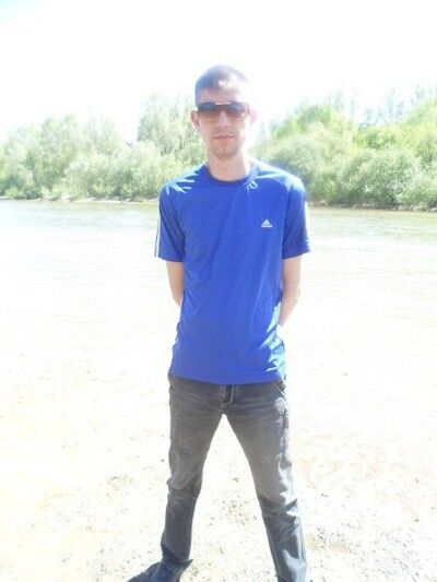  ,   Denis, 38 ,   , 