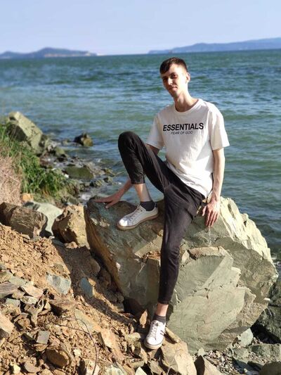 -,   Denis, 35 ,   ,   , c 