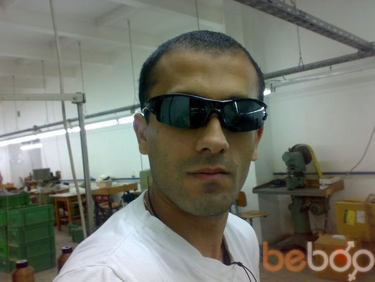  ,   Karlos, 37 ,   