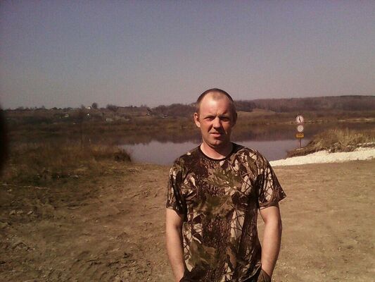 ,   Aleksej, 47 ,   