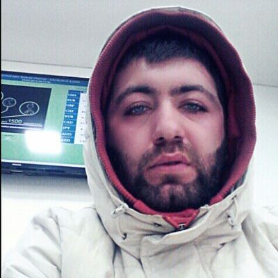  ,   Gevor, 35 ,   