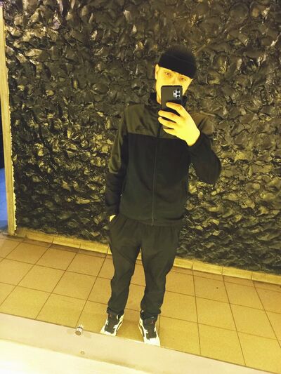  ,   Denis, 23 ,   ,   