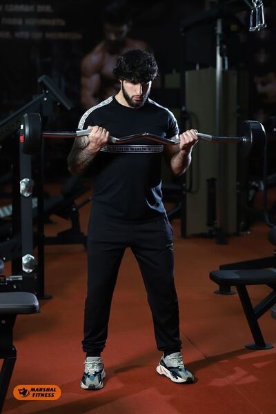  ,   Armen, 26 ,   ,   , c 