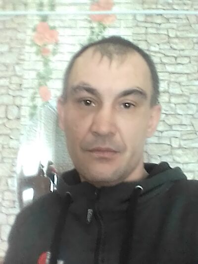  ,   Nikolai, 41 ,   c 
