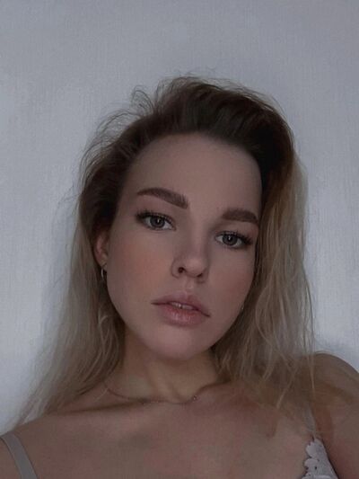  ,   Catherine, 26 ,  