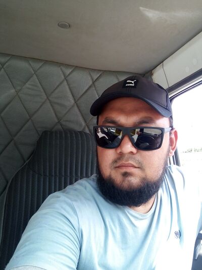  ,   Mansurjon, 33 ,   ,   